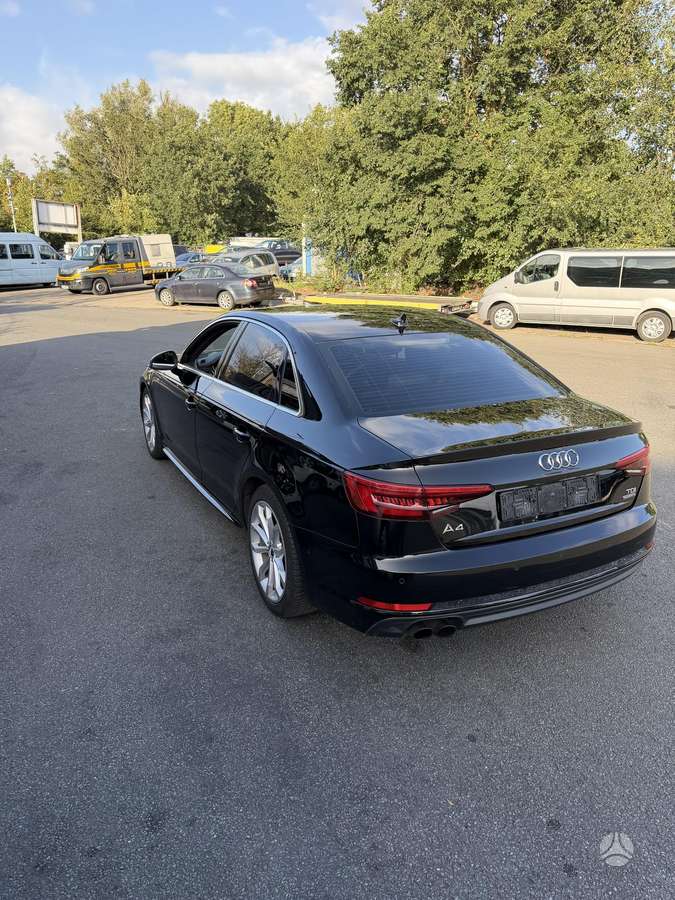 Audi A4 - 5