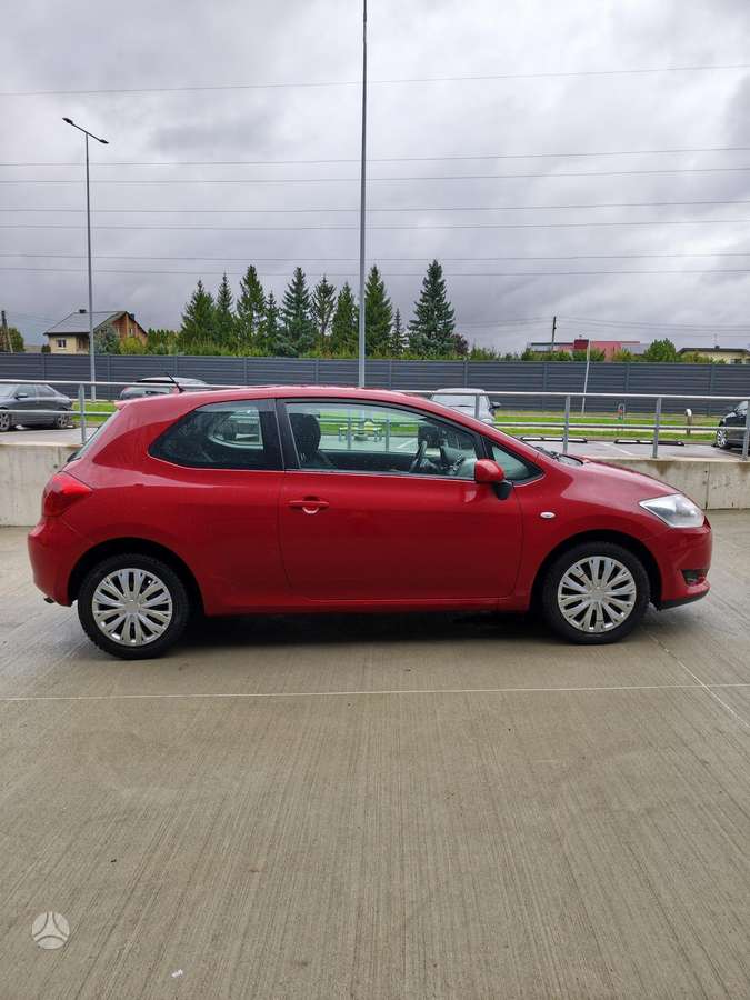 Toyota Auris - 2