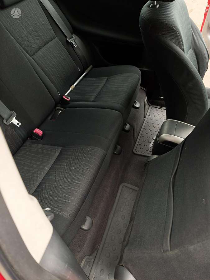 Toyota Auris - 10