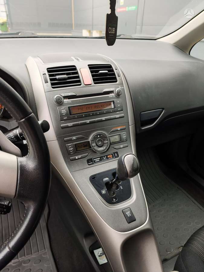 Toyota Auris - 11