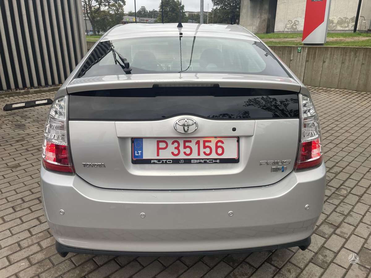 Toyota Prius - 7
