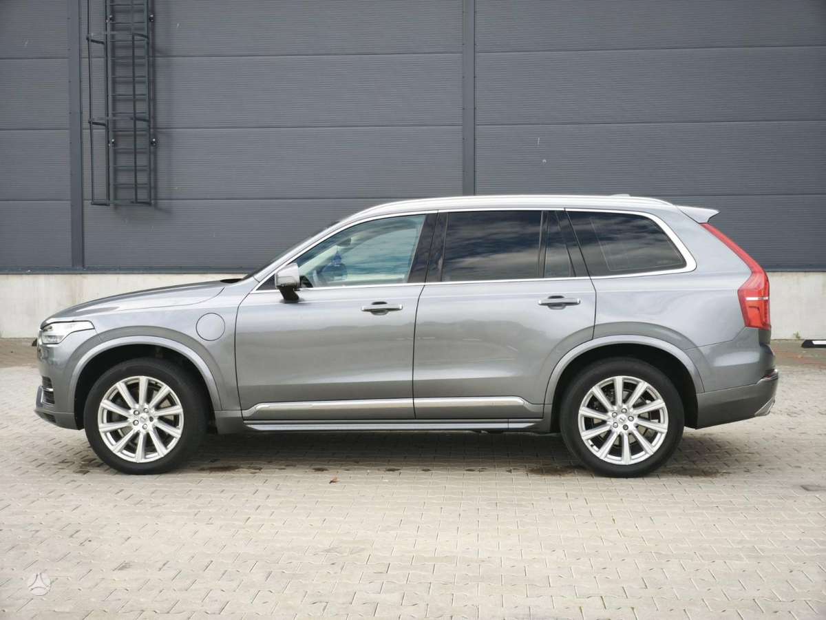 Volvo XC90 - 10