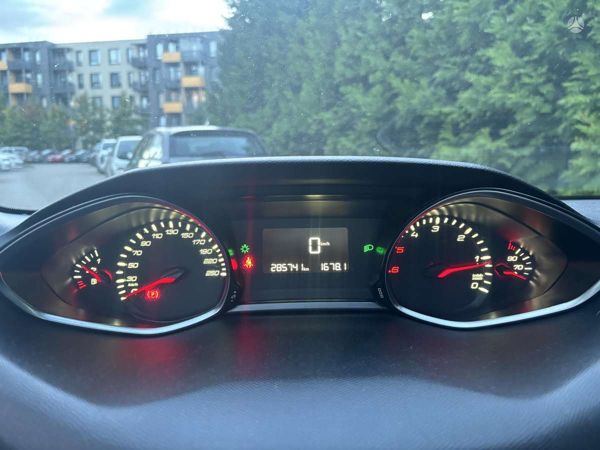 Peugeot 308 - 9