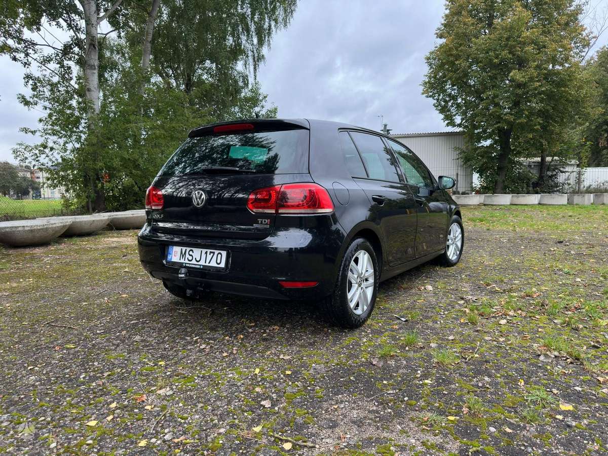Volkswagen Golf - 9