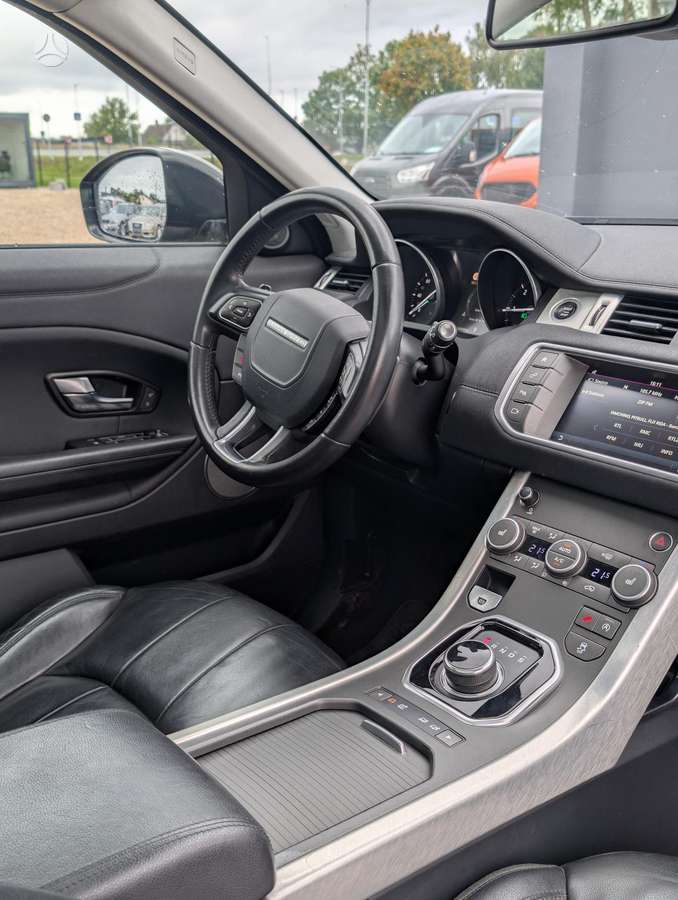 Land Rover Evoque - 10