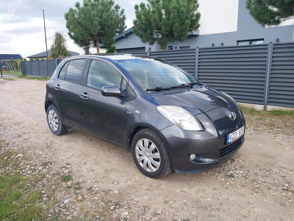 Toyota Yaris - 3