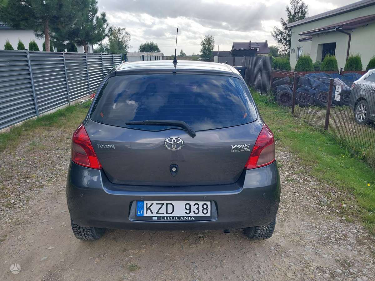 Toyota Yaris - 6