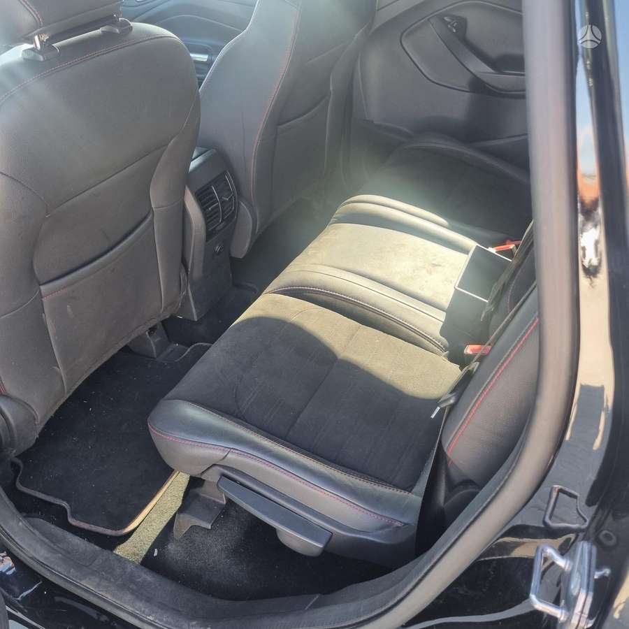 Ford Kuga - 5