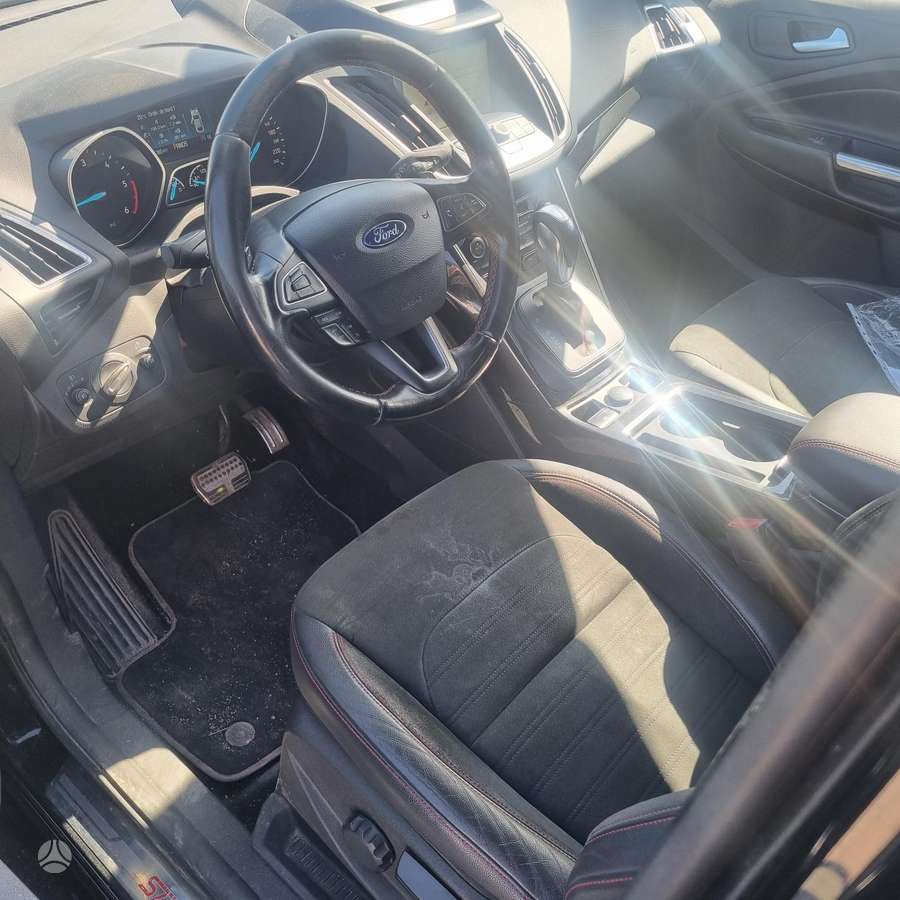 Ford Kuga - 6