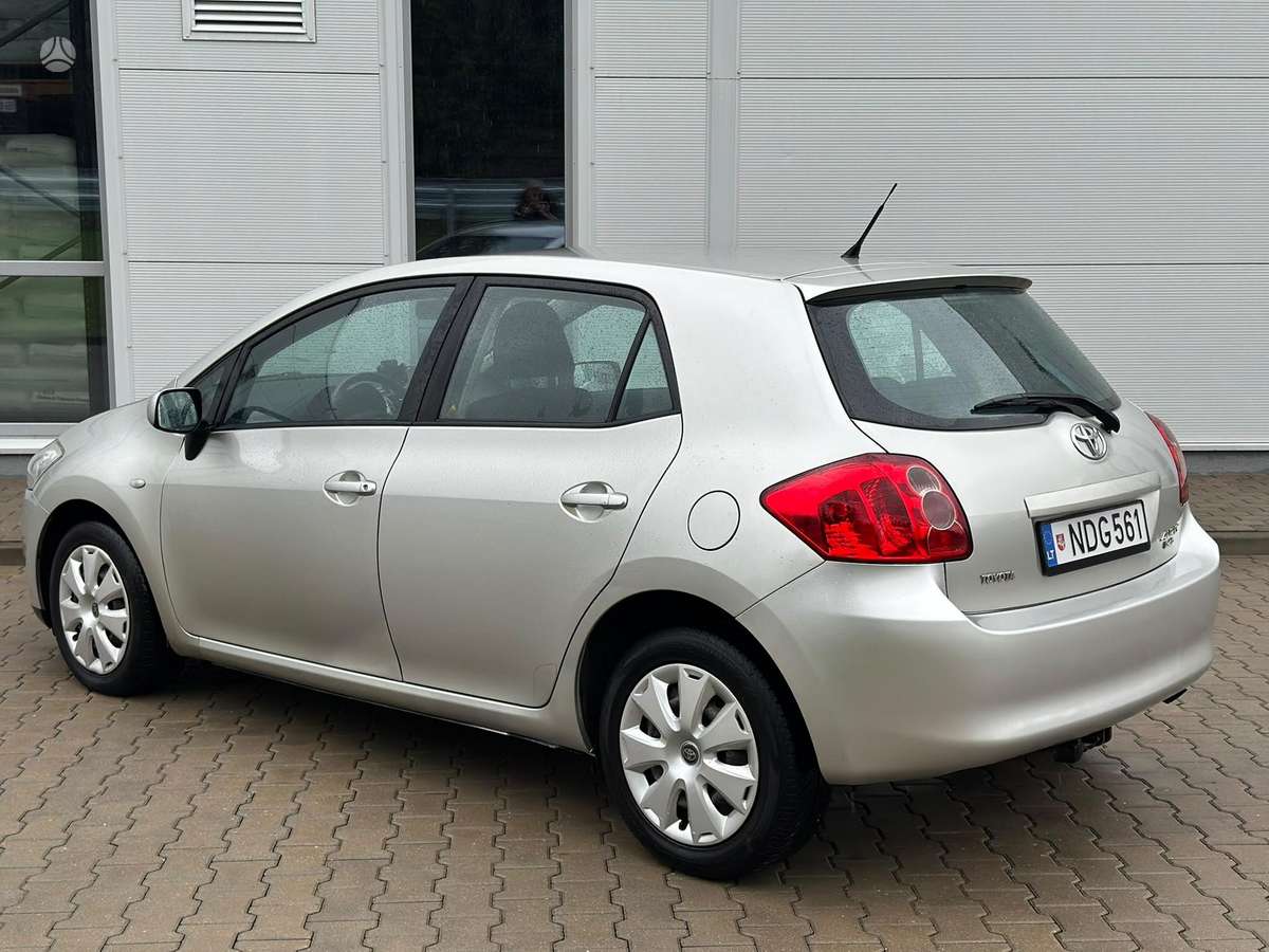 Toyota Auris - 4