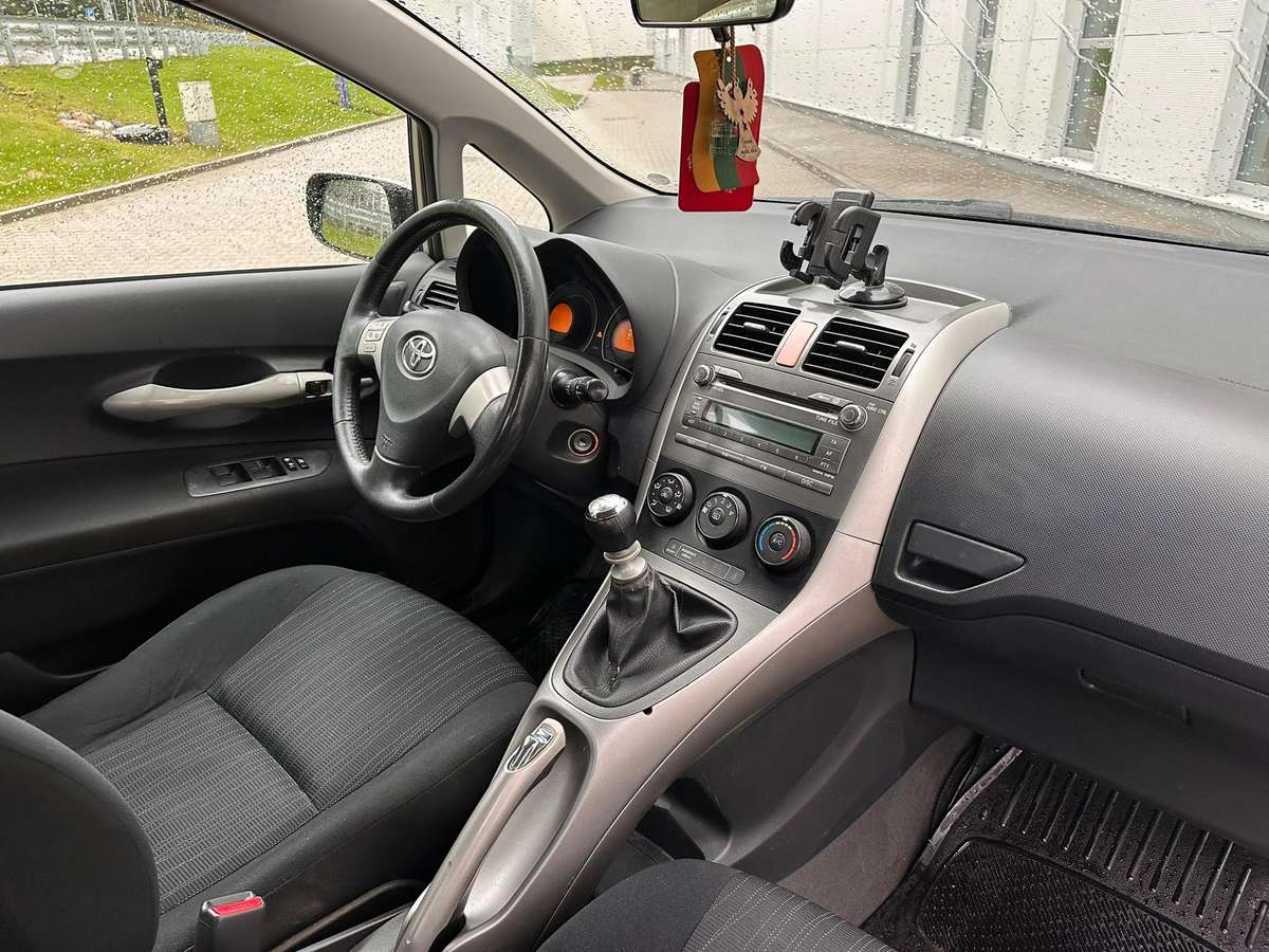 Toyota Auris - 8