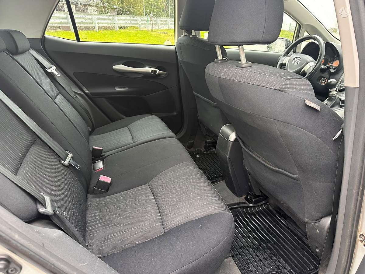 Toyota Auris - 9