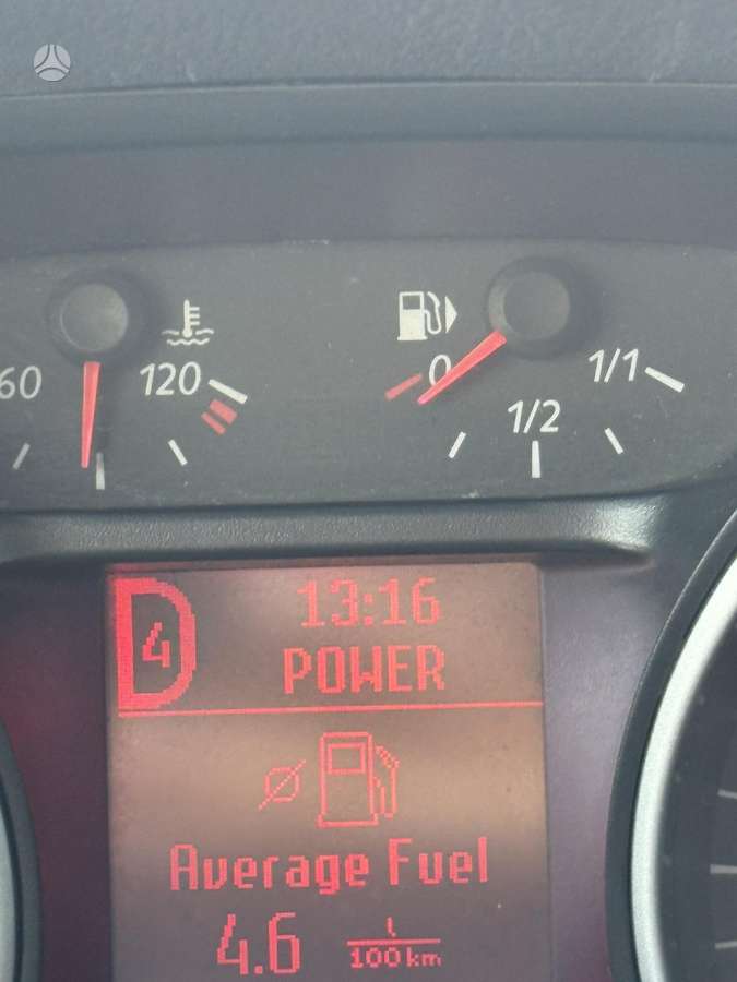 Ford S-MAX - 11
