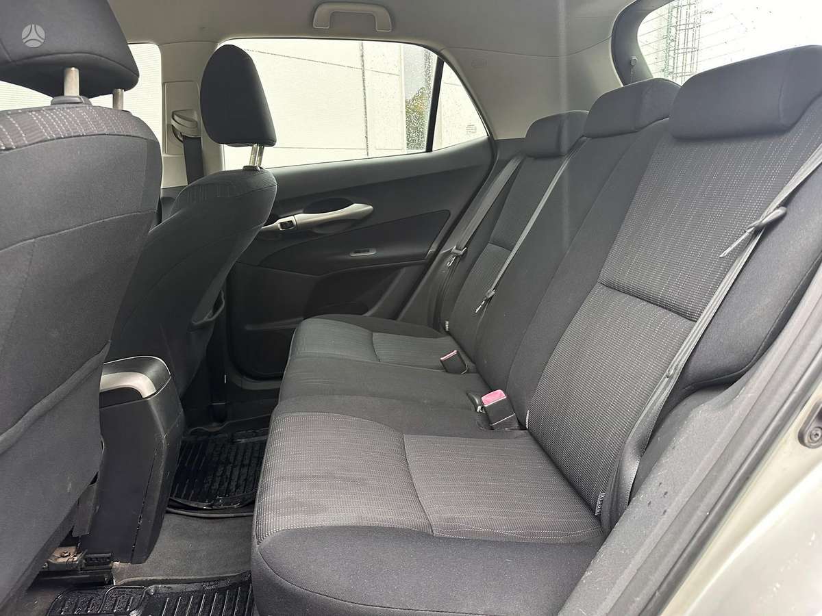 Toyota Auris - 11