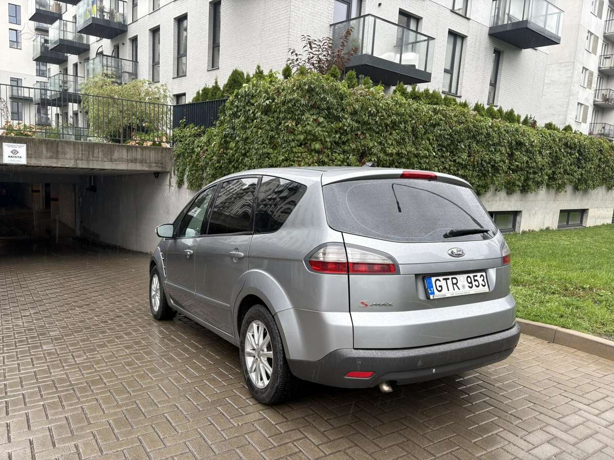 Ford S-MAX - 5