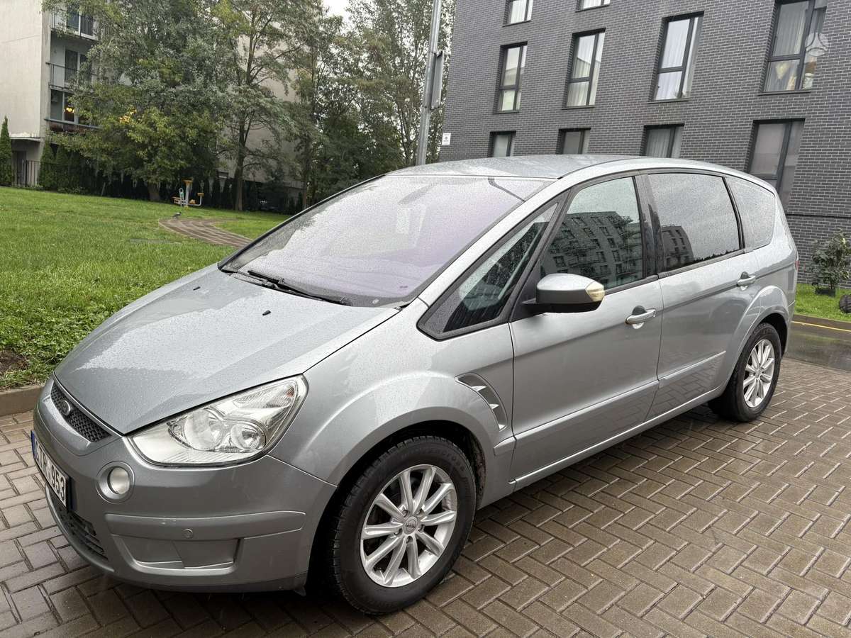 Ford S-MAX - 8