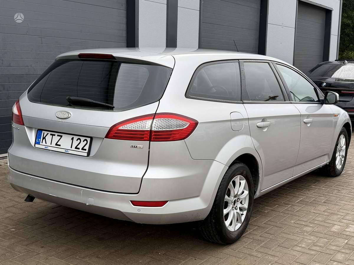 Ford Mondeo, 2.0 l., hatchback