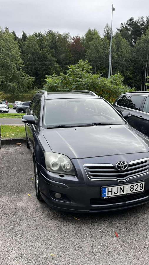 Toyota Avensis - 3