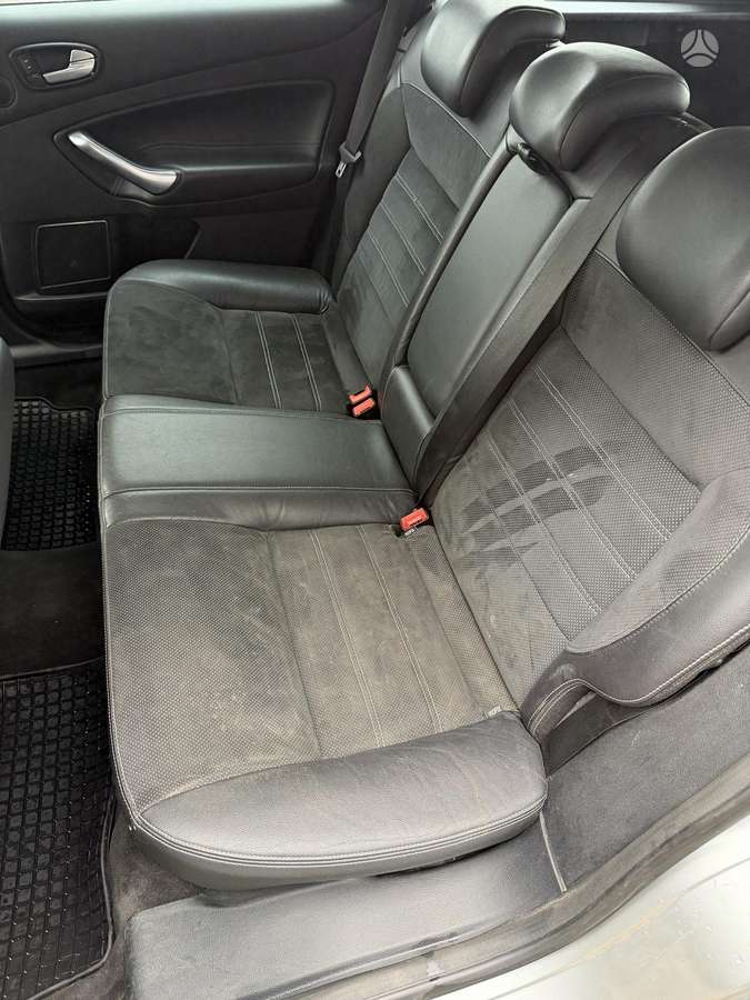 Ford Mondeo, 2.0 l., hatchback