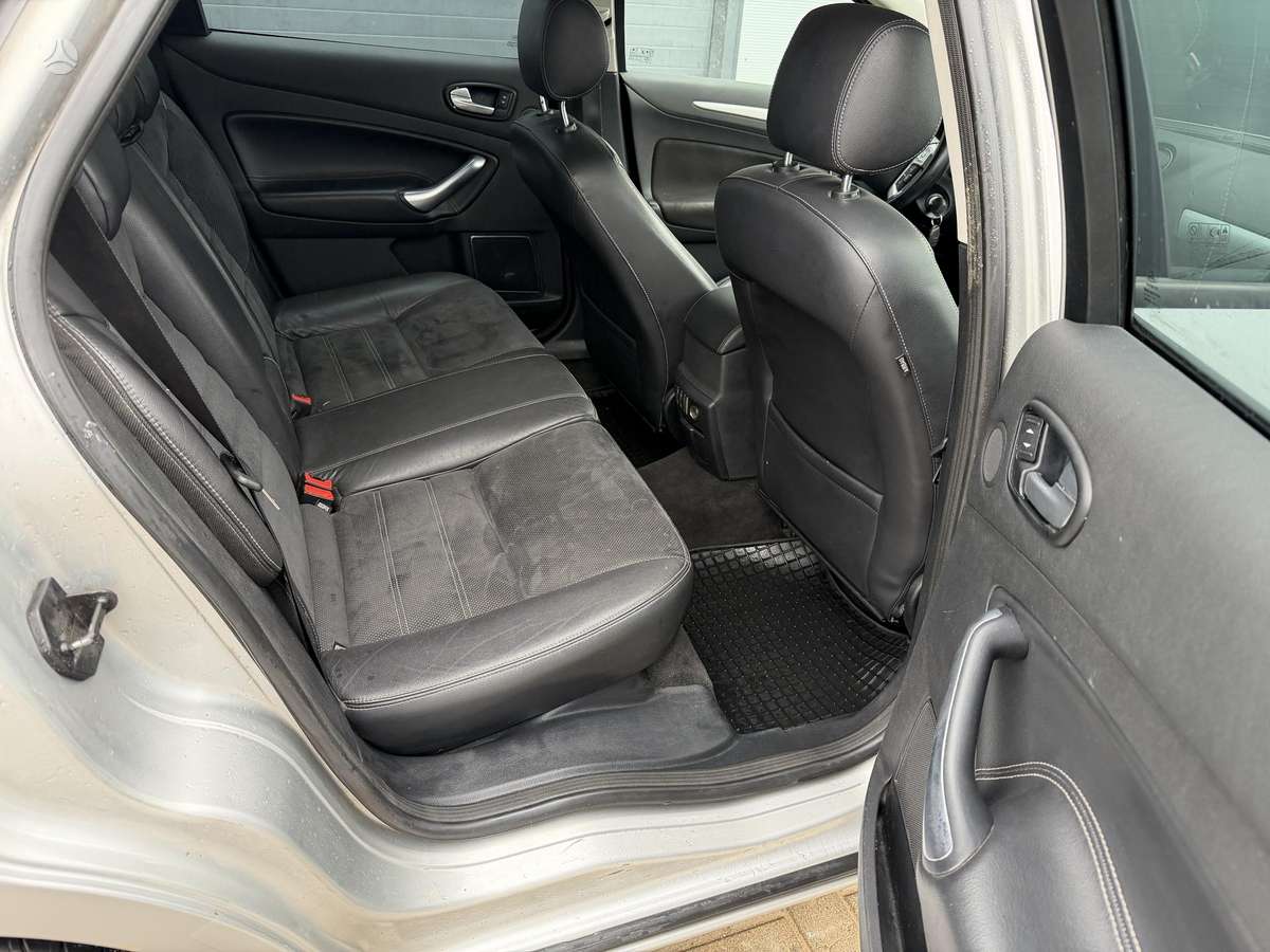 Ford Mondeo, 2.0 l., hatchback