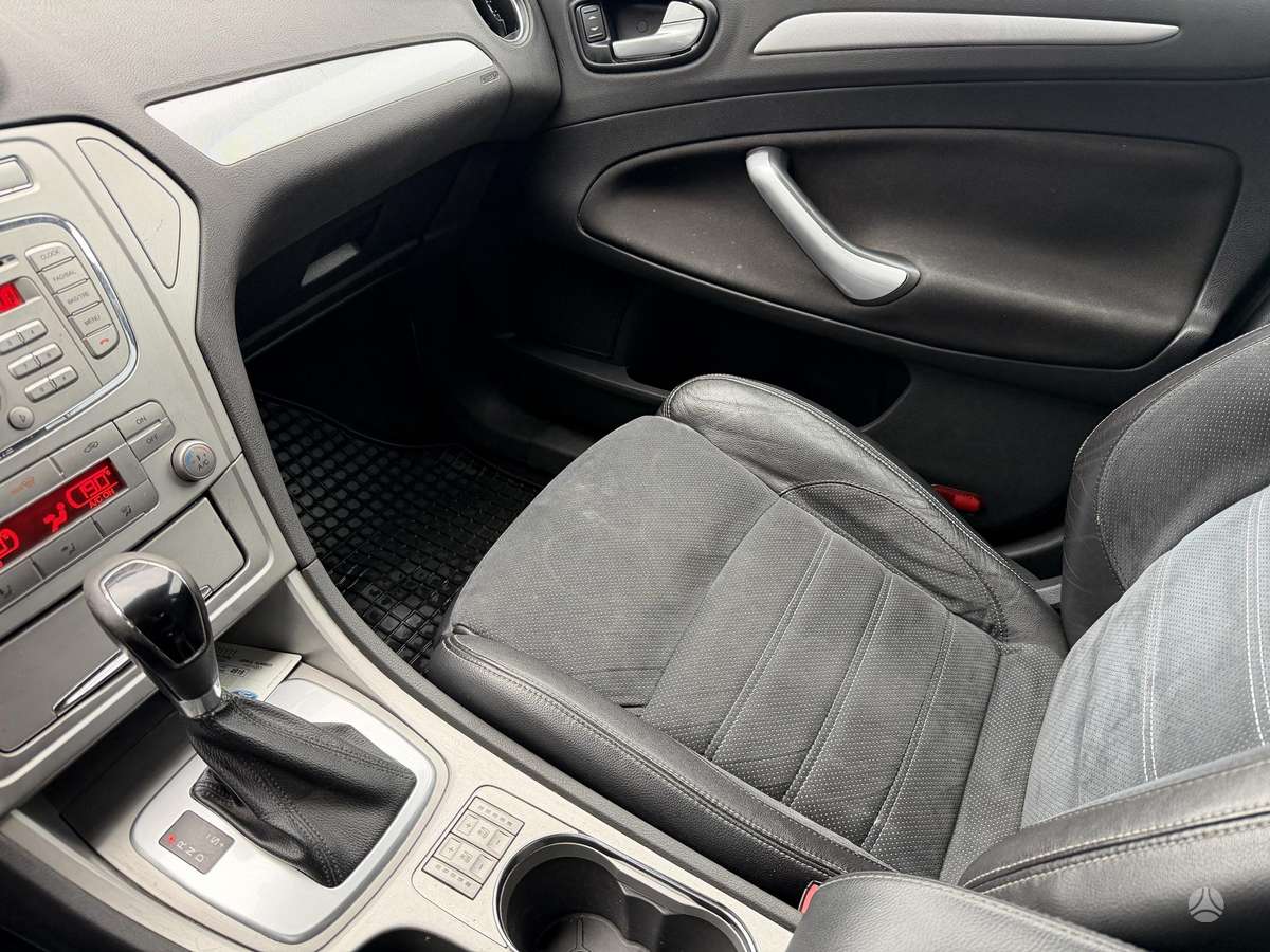 Ford Mondeo, 2.0 l., hatchback