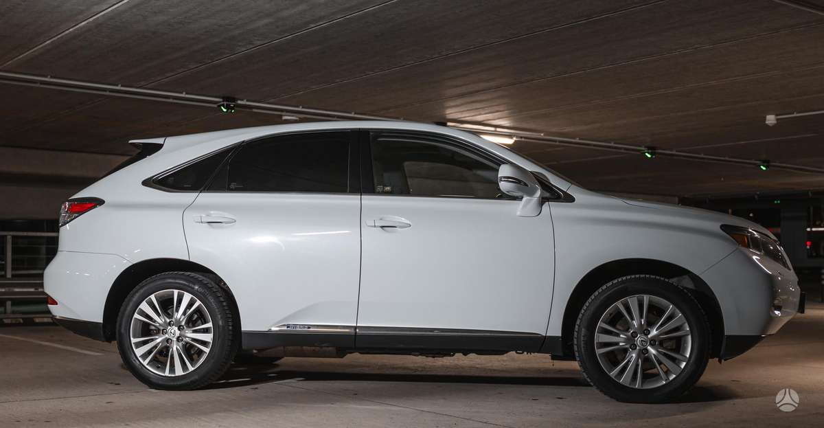 Lexus RX 450h - 10