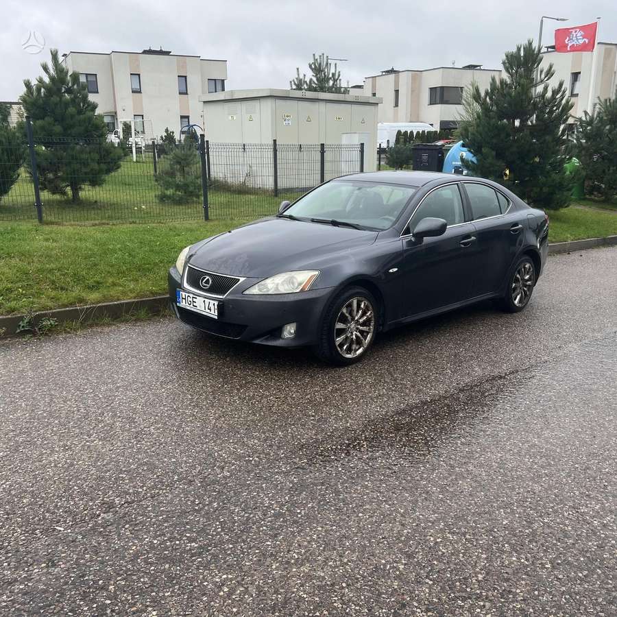 Lexus IS 220 - 2