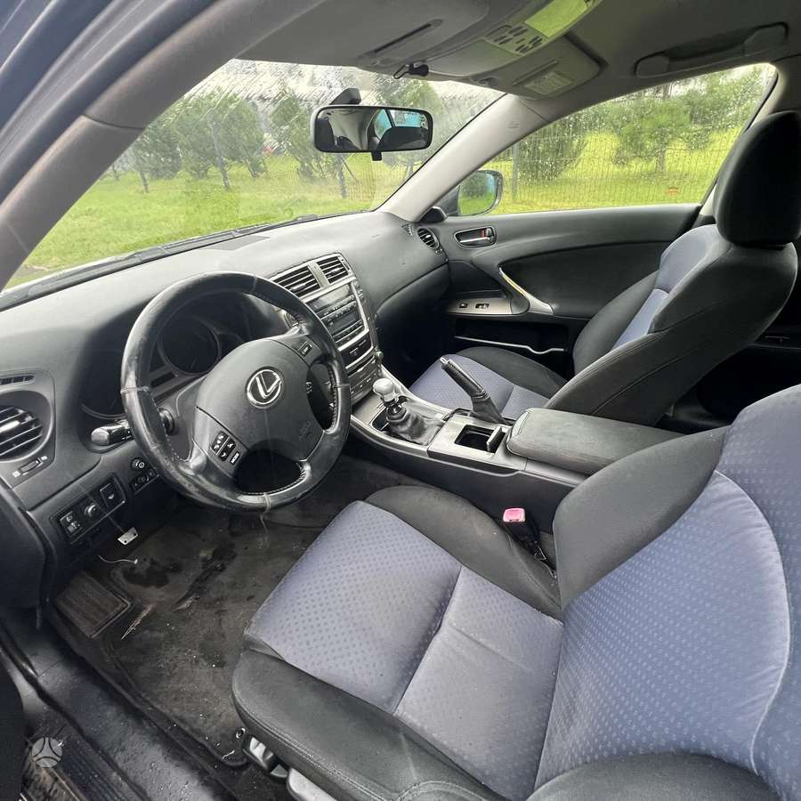Lexus IS 220 - 6