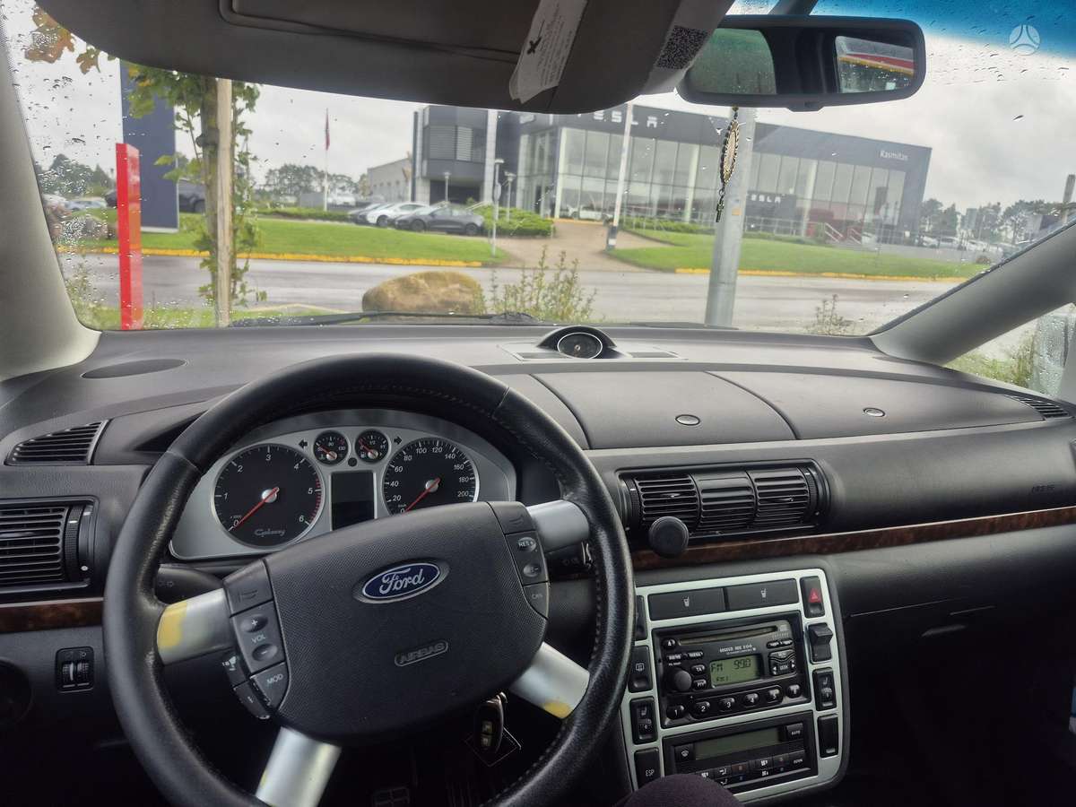 Ford Galaxy - 4
