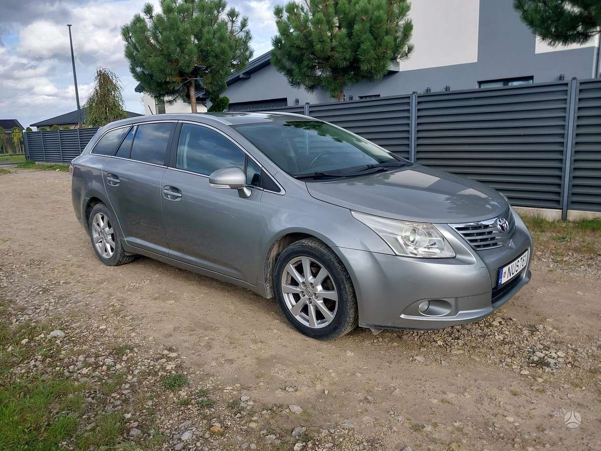 Toyota Avensis - 3