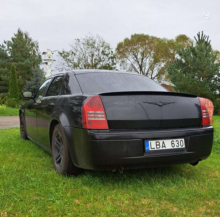 Chrysler 300C - 4