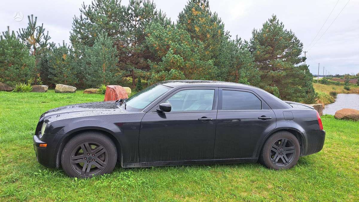 Chrysler 300C - 5