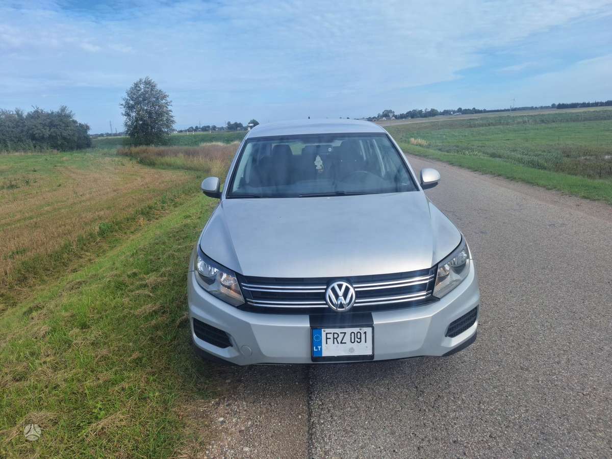 Volkswagen Tiguan - 2