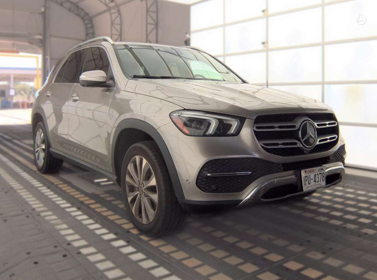 Mercedes-Benz GLE350 - 1