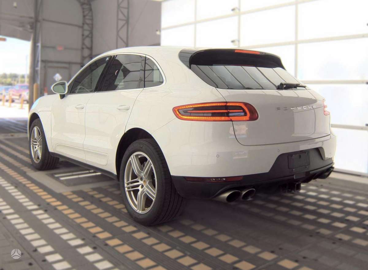 Porsche Macan - 5