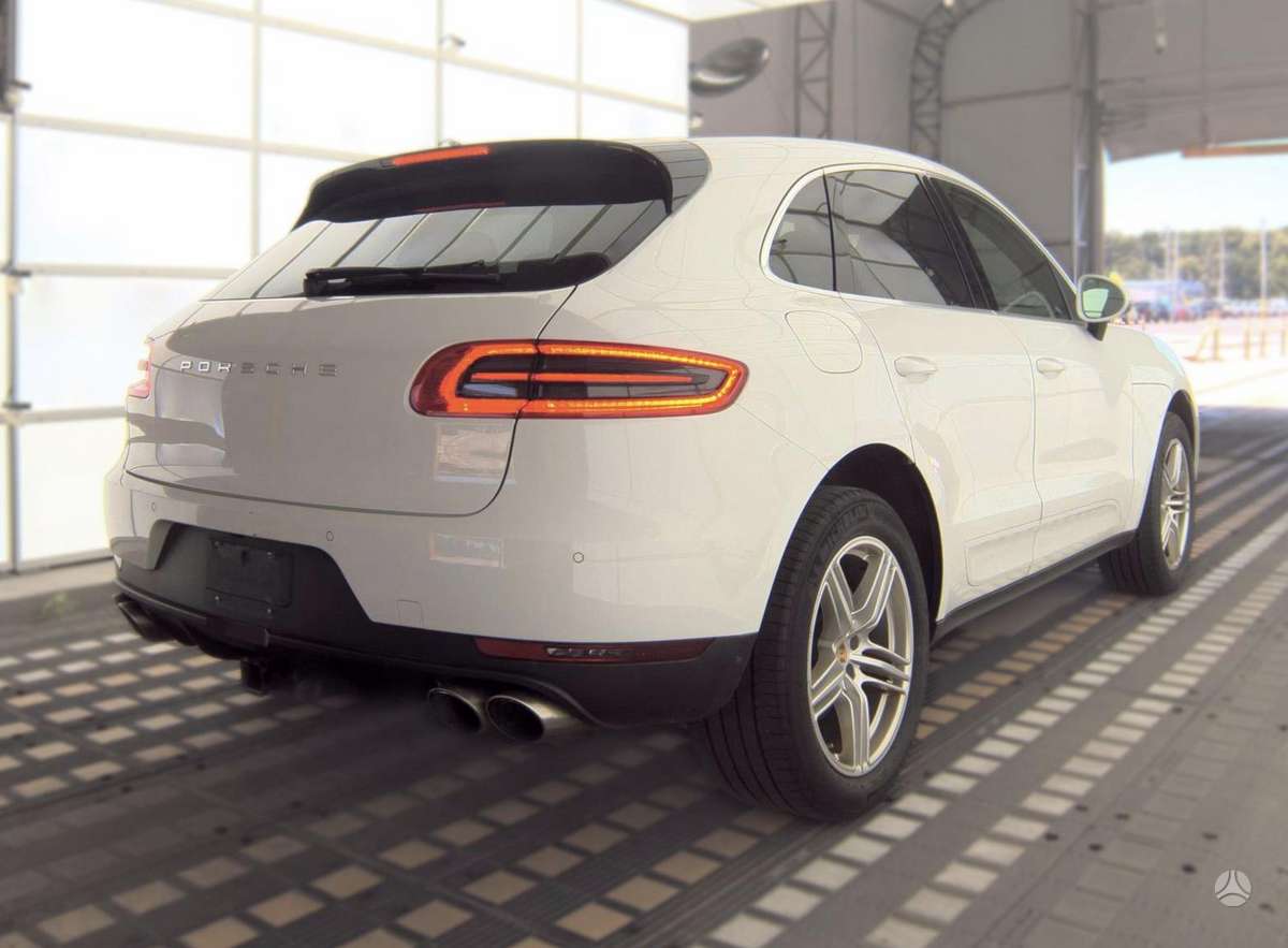 Porsche Macan - 8