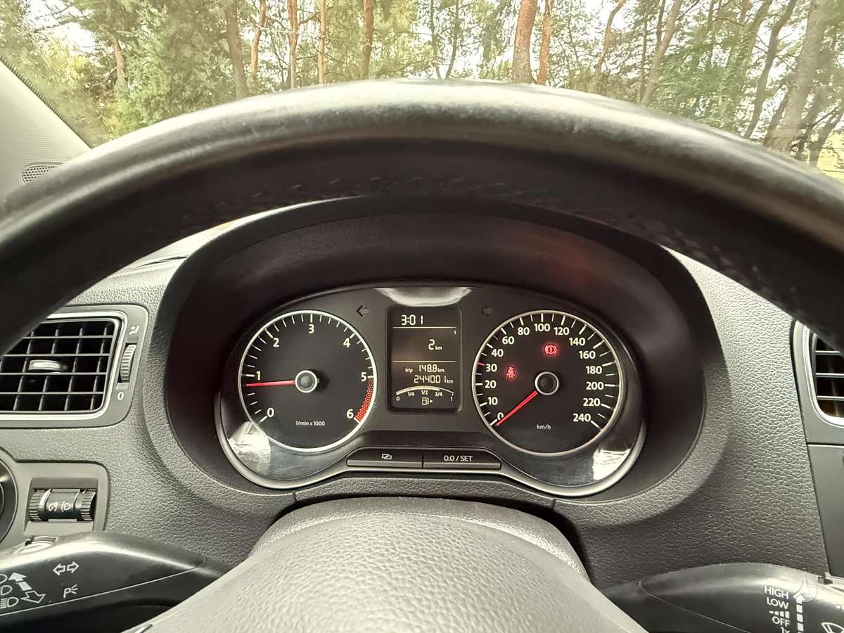 Volkswagen Polo - 6