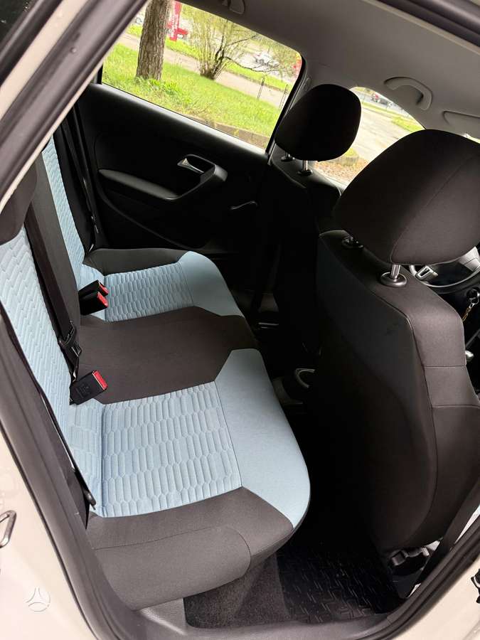 Volkswagen Polo - 9