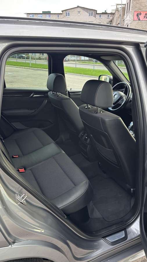 BMW X3 - 11