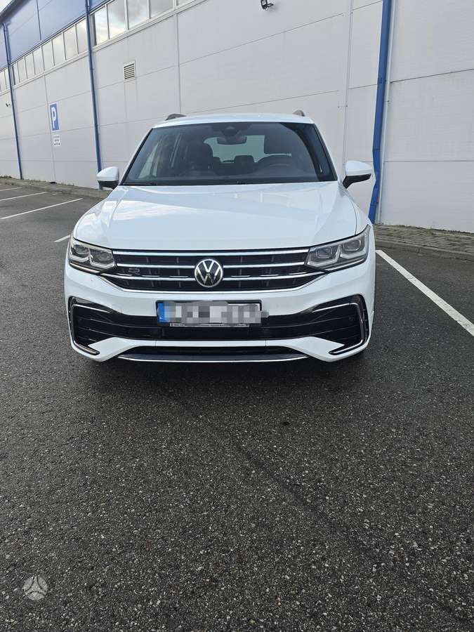 Volkswagen Tiguan - 2