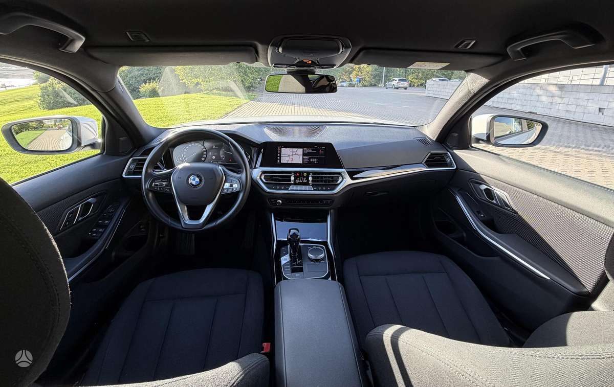 BMW 318 - 12
