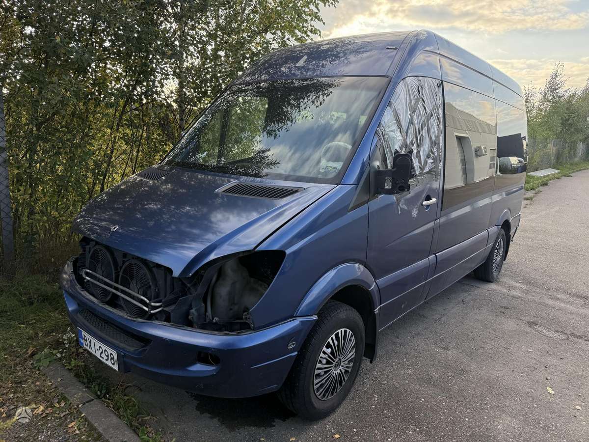 Mercedes-Benz Sprinter - 4