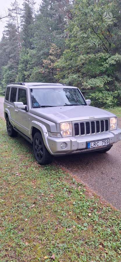 Jeep Commander - 2