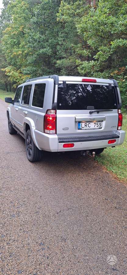 Jeep Commander - 4