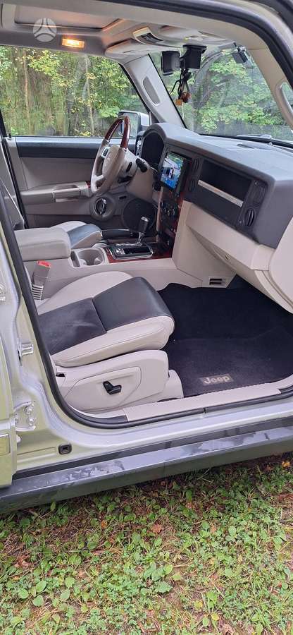 Jeep Commander - 5
