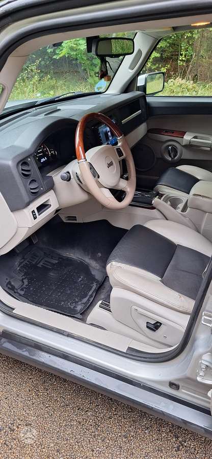 Jeep Commander - 6