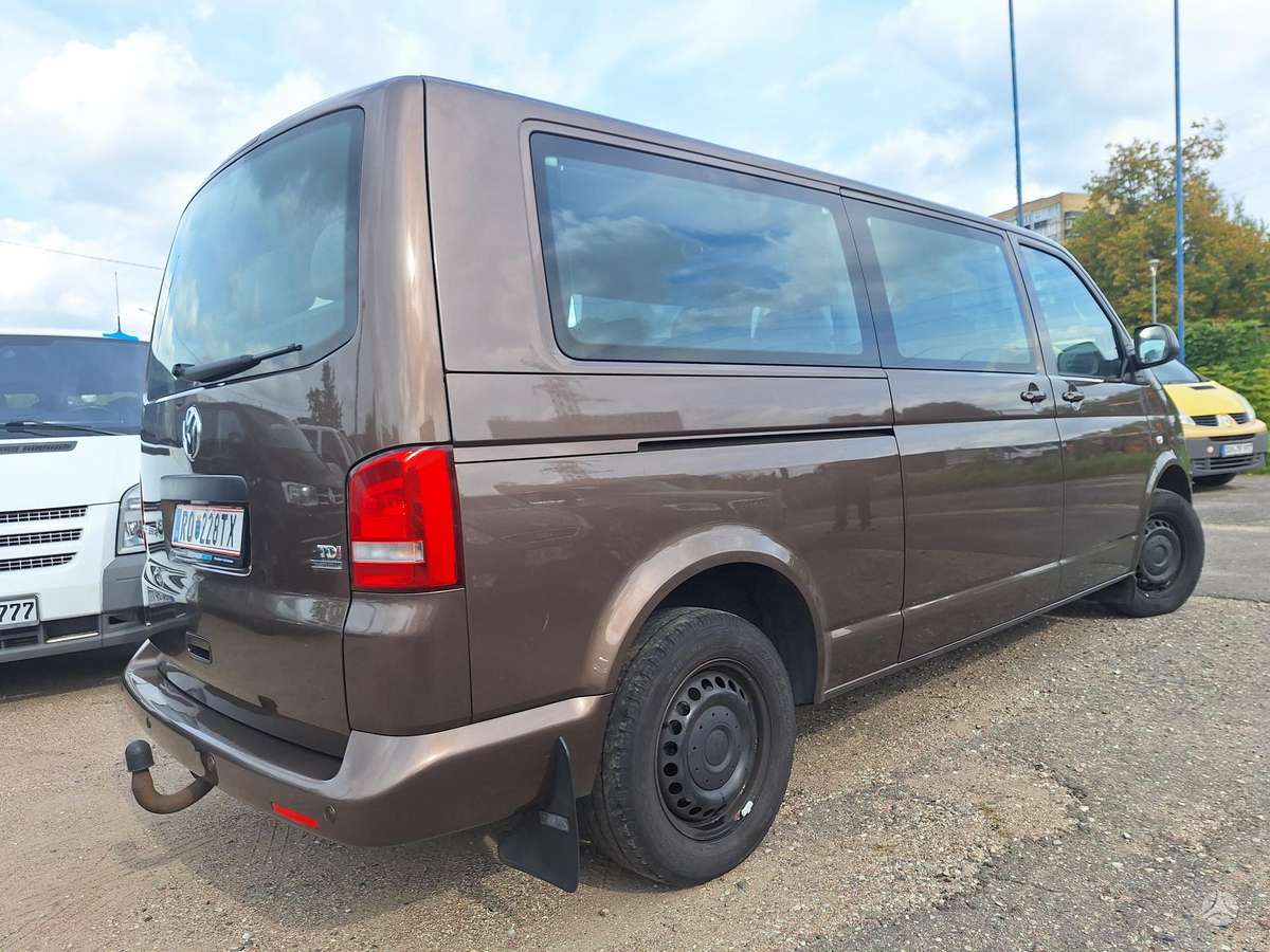 Volkswagen Caravelle - 5