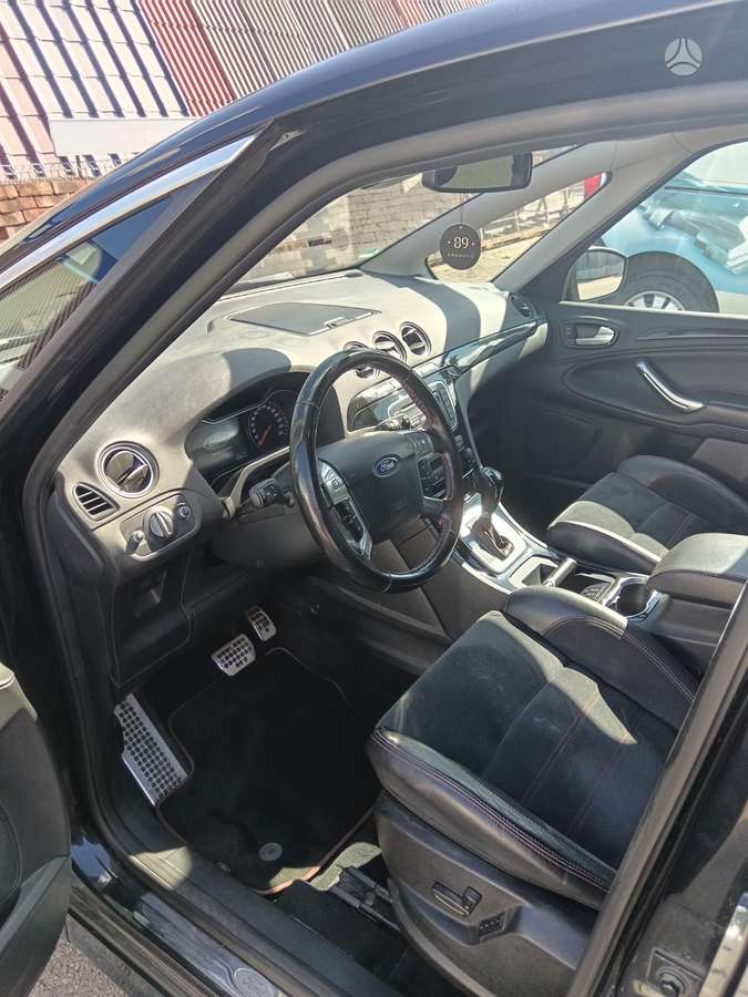 Ford S-MAX - 3