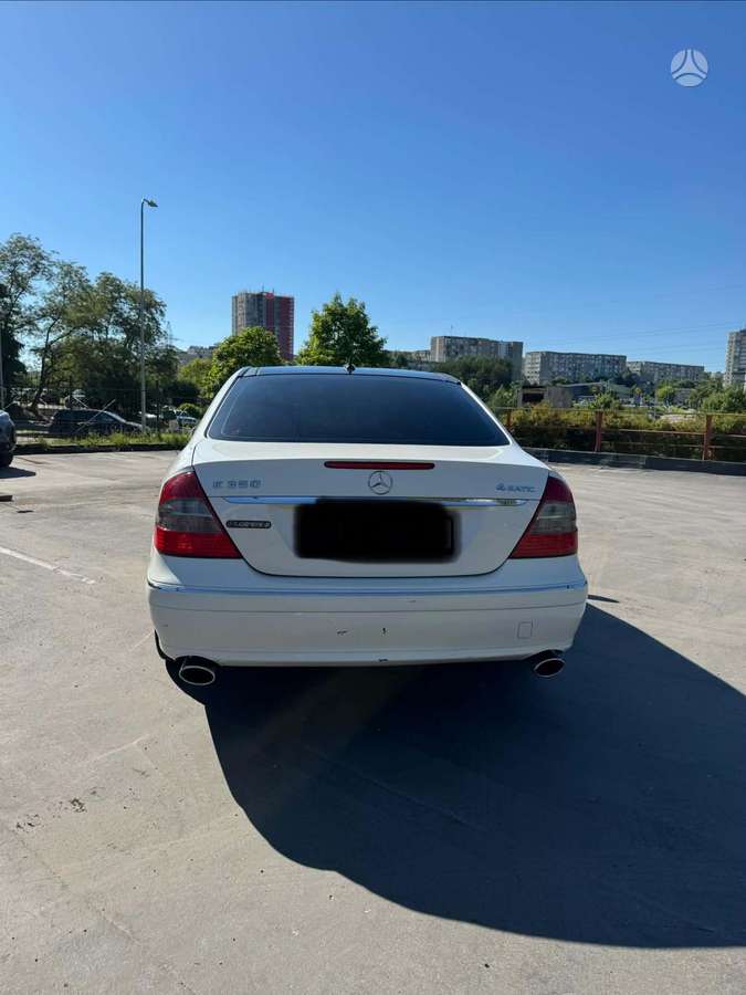 Mercedes-Benz E350 - 5