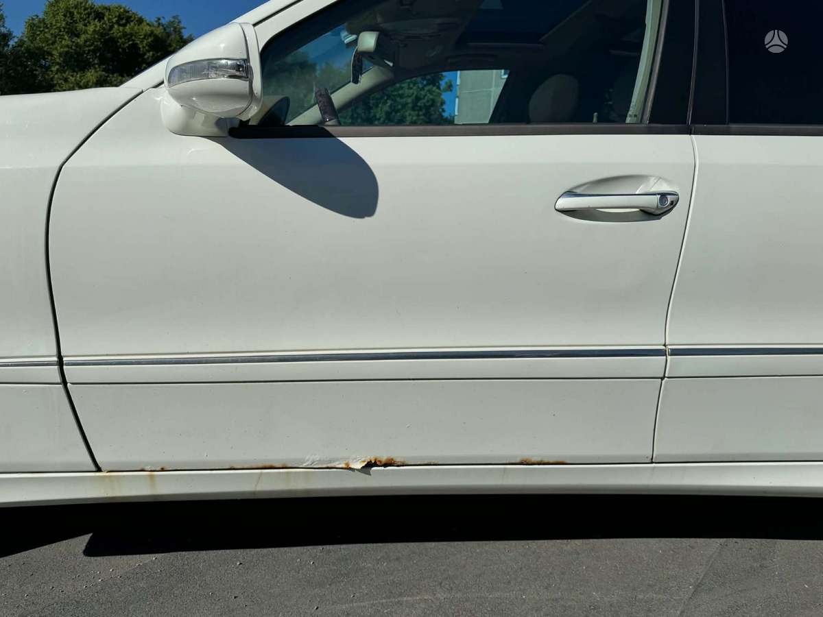 Mercedes-Benz E350 - 10